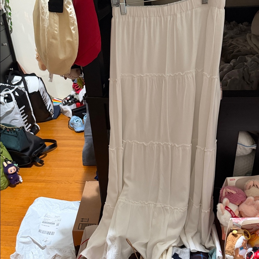 Brandy Melville White Maxi Skirt